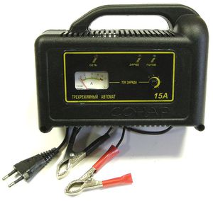 Автомобильный зарядник: как выбрать зарядное устройство для аккумулятора