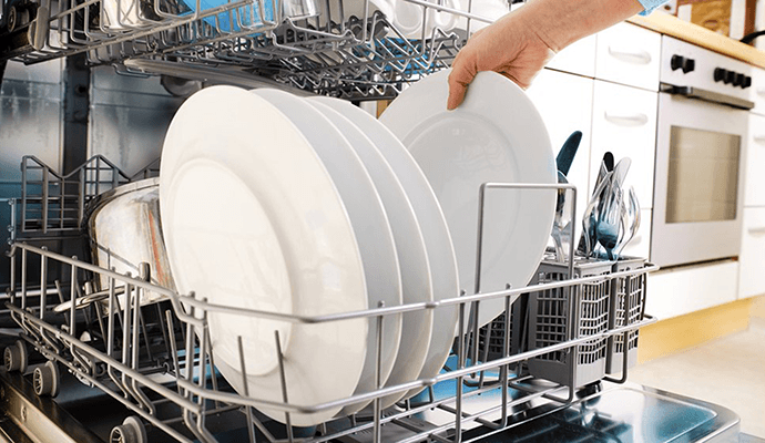 Что нельзя мыть в посудомоечной машине - мнение эксперта