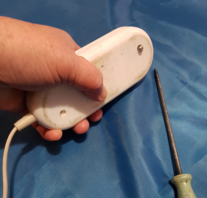 Как починить удлинитель: основные причины поломки, ремонт обрыва провода, разборка и замена деталей