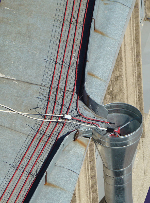 Обогрев кровли и водостоков: монтаж системы антиобледенения своими руками, установка кабеля для подогрева крыши