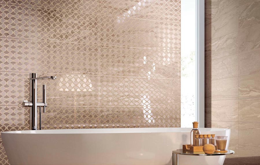 Характеристики и дизайн плитки под мрамор для ванной