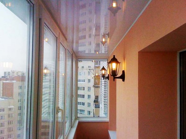 Как сделать освещение на балконе: идеи дизайна и правила монтажа