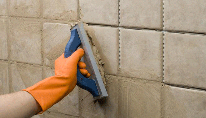 Как затирать швы на плитке на стене