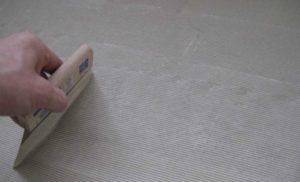 Укладка кварцвиниловой плитки своими руками
