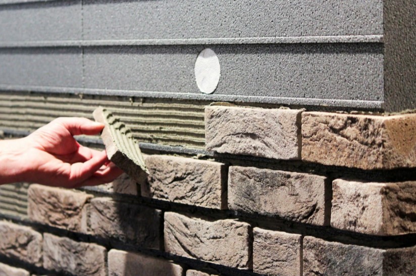 Технология укладки клинкерной плитки на стену