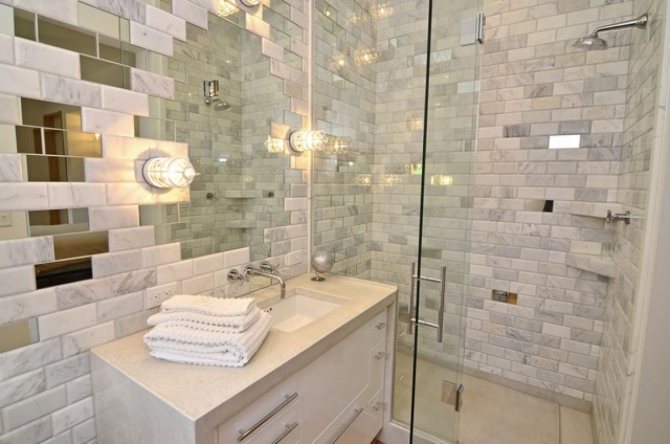 Зеркальная плитка в ванной комнате: фото дизайна, особенности отделки и ухода за помещением