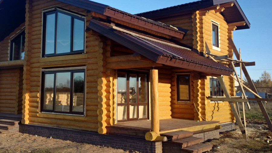 Пластиковые окна в деревянном доме — инструкция как установить надежно и быстро (90 фото)