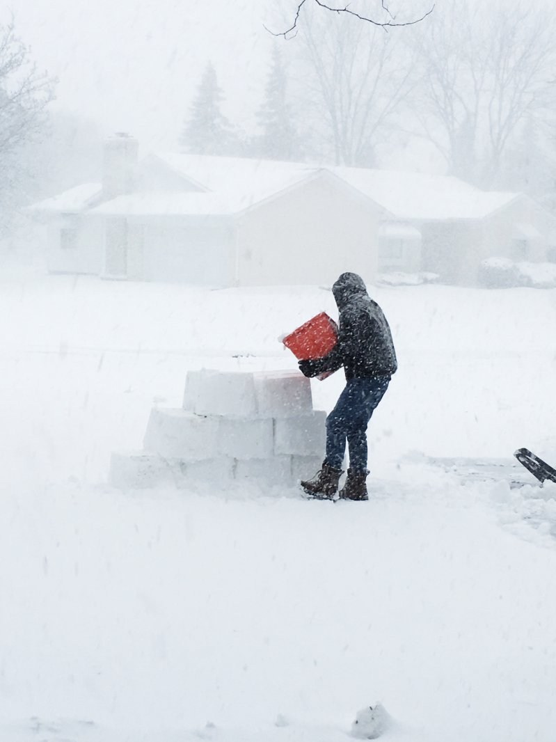 Как построить иглу из снега своими руками