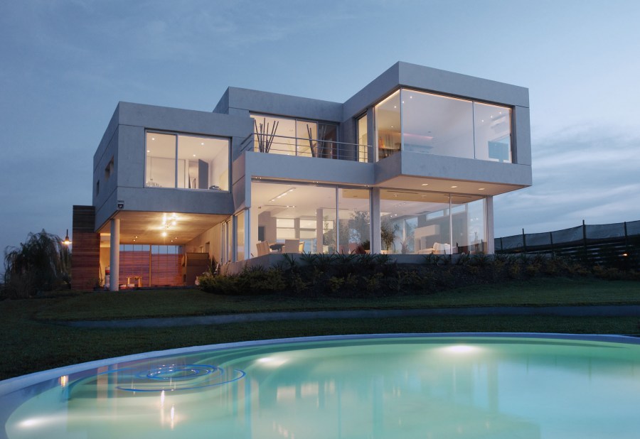 Красивые дома — 135 фото лучших вариантов дизайна. Нестандартные идеи проектирования частных домов
