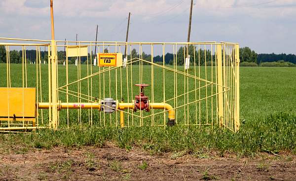 Расстояние от дома до газовой трубы: нормы СНиП, на каком можно строить от газопровода высокого и низкого давления на участке