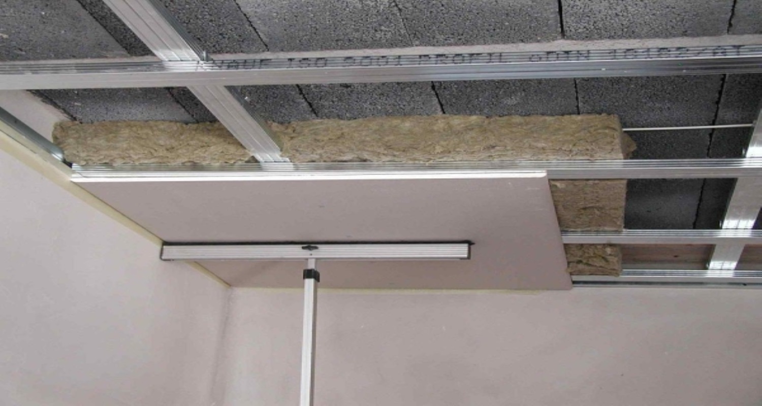 Шумоизоляция потолка: виды материалов звукоизоляции, способы отделки.