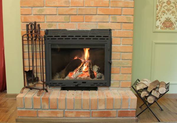 Угловая печь камин для дачи и дома: дровяная печка длительного горения, камин на дровах
