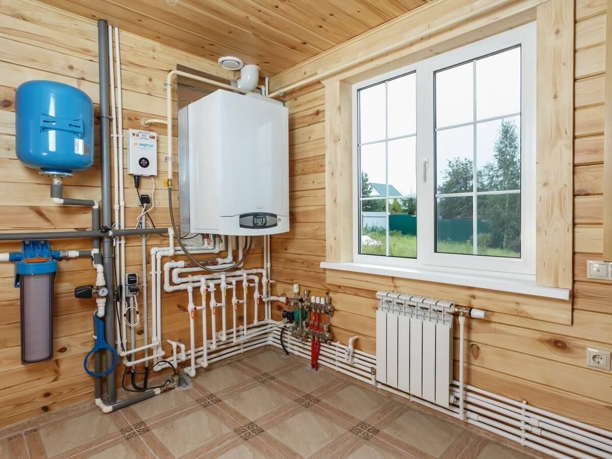 Газовое отопление в деревянном доме - основные характеристики и виды конструкций, смотрите фотографии и видео