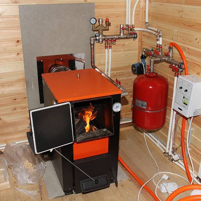 Газовое отопление в деревянном доме - основные характеристики и виды конструкций, смотрите фотографии и видео