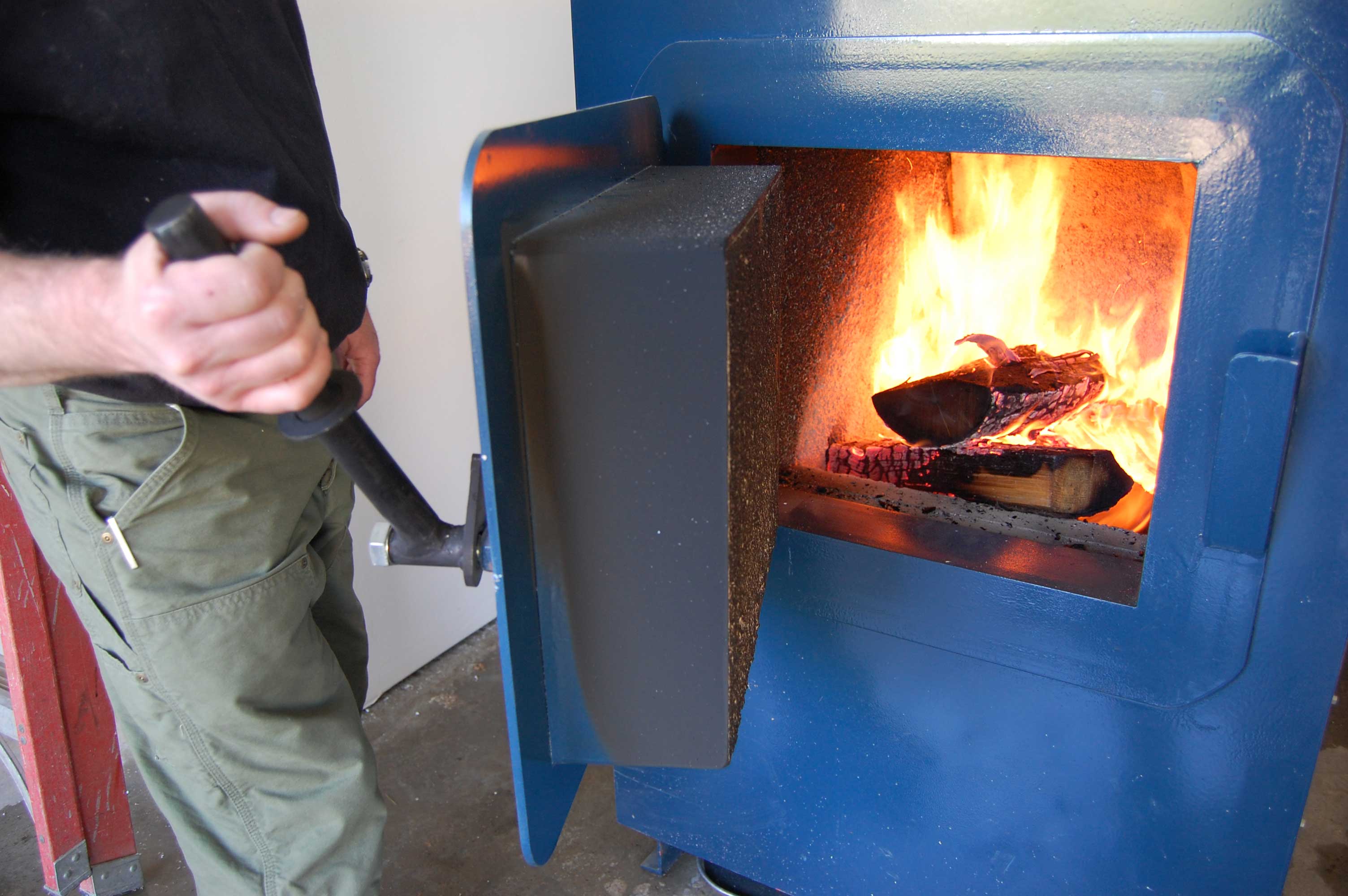 Как топить печь углем: как правильно топить, уголь для топки, можно ли топить дровяную печь углем, как разжечь уголь в печке, каким углем топить